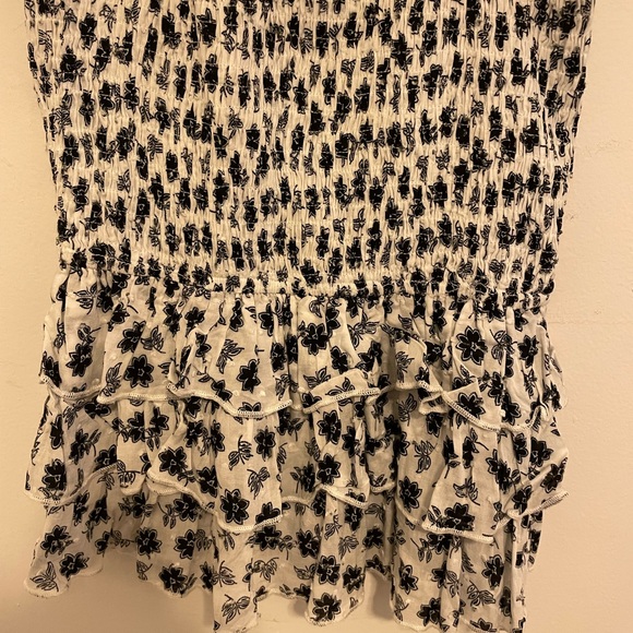 Mixiplogy smocked top mini with 2 tier ruffles in black and white floral - Picture 2 of 2